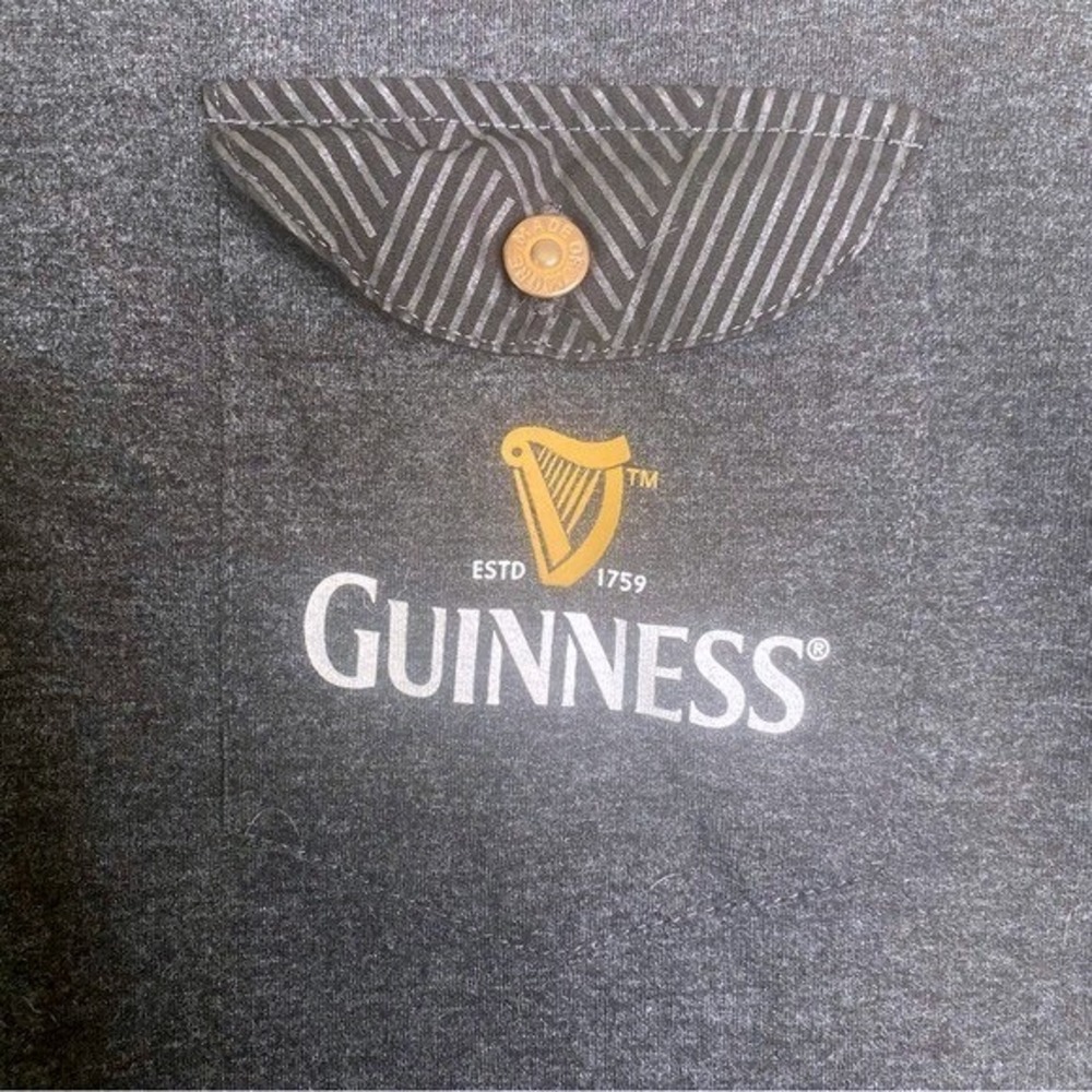 Guinness Charcoal Gray Polo with Gold Accents‎ Men's Sz M Short Sleeve Irish